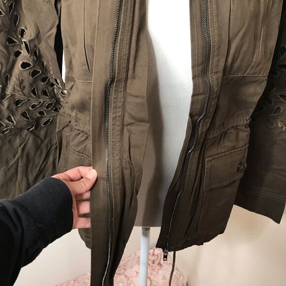 NWT olive utility cut out jacket size small - Picture 5 of 7